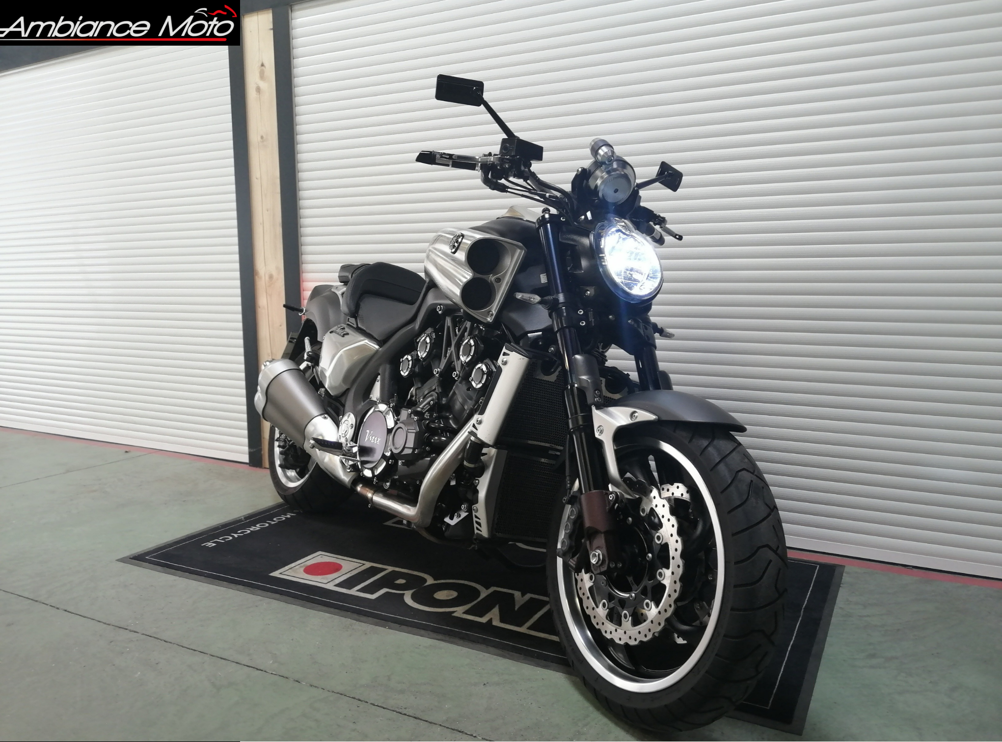 Olx on sale yamaha vmax