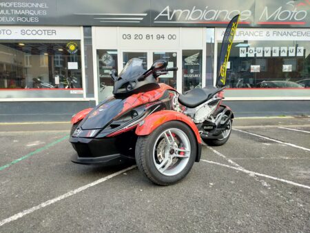CAN-AM SPYDER 24060 KMS ÉDITION LIMITÉE