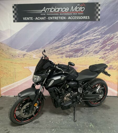 YAMAHA MT-07